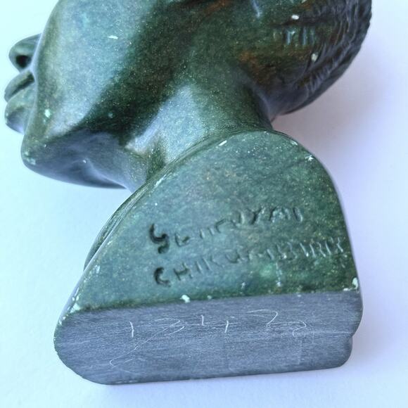 Signed Chikumbirike African Carved Verdite Stone Shona Bust Woman - 4 3/4" - Picture 11 of 12